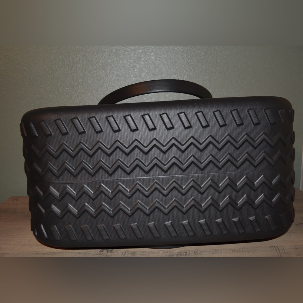 (SOLD) Eva Bogg style extra-large beach Tote Rubber Bag (Unbranded) Black - Picture 5 of 5